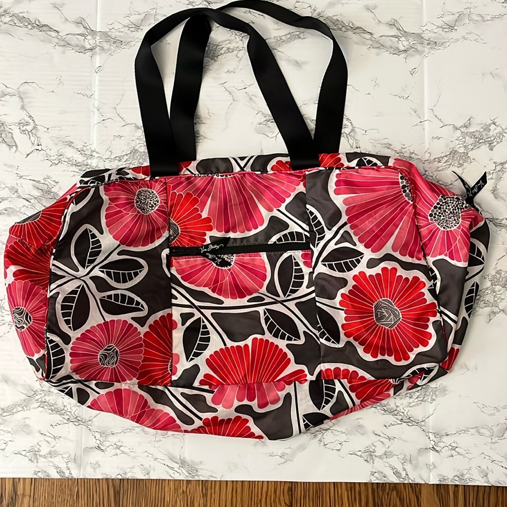 Red/pink FloralVera Bradley Packable Tote Bag